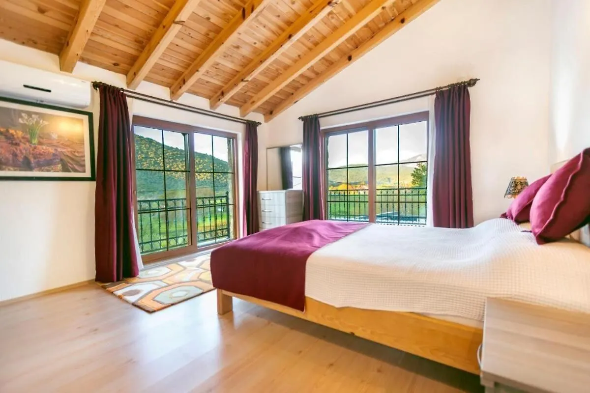 Villa Ege Stone Korunakli Ve Isitmali Havuz Jakuzi فتحية