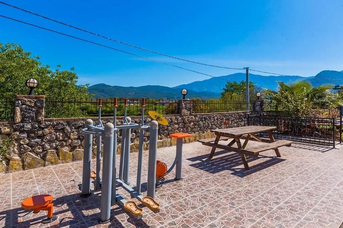 Villa Ege Stone Korunakli Ve Isitmali Havuz Jakuzi فتحية 0*,  تركيا